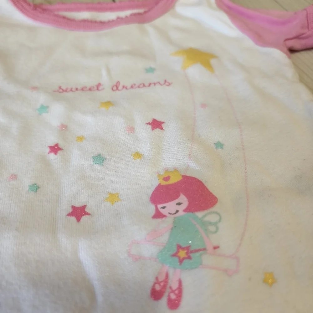 Carter's Pink and white short sleeve and shorts pajama set Size 12 mo NWOT